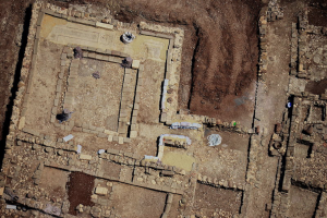 The remains of the synagogue at Magdala, likley the hometown of Mary Magdalene. Photo: AVRAMGR / Wikimedia Commons / CC BY-SA 4.0